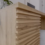 Kép 6/9 - Kézműves tölgyfa asztal