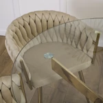 Kép 3/10 - Elegáns megjelenésű üveges asztal