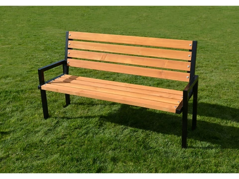 Itt a nyár, Neked van már kerti padod?
