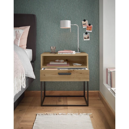 Elegáns design  artisan tölgy színben.  Cudro II. éjjeliszekrény