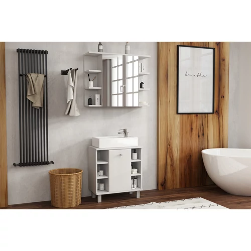 Modern design és tükör a fürdőszoba számára.