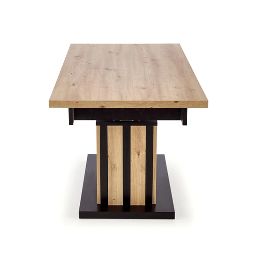 Modern design fekete elemekkel