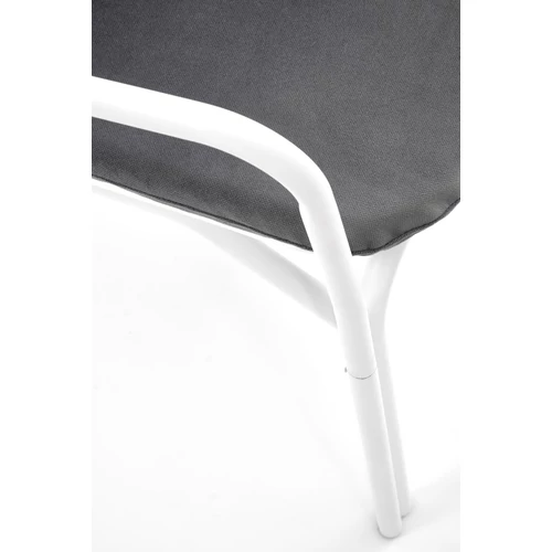 Minimalista fehér szék