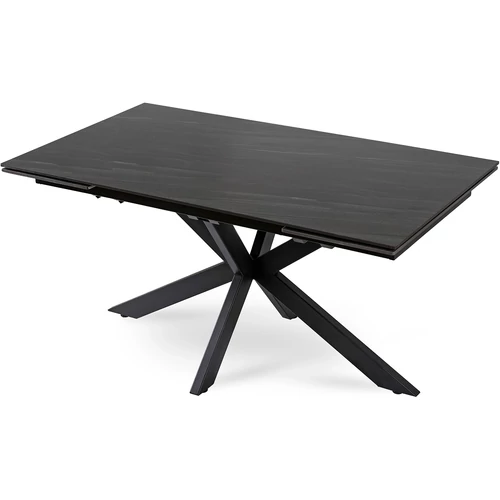 Fekete színben elegáns megjelenés