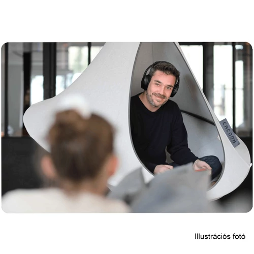 Kényelmes ülni és nézelődni