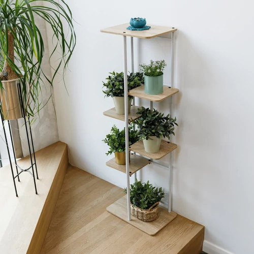 LED világítás a virágok kiemelésére