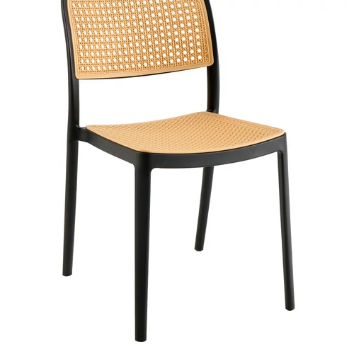 Ergonomikus kialakítás támogatja a testtartást